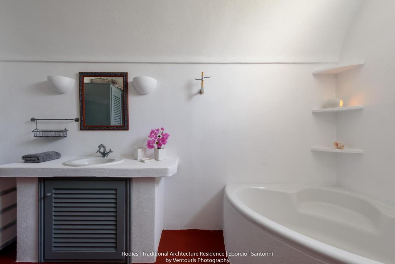 Rodies Traditional House Emporio  Экстерьер фото